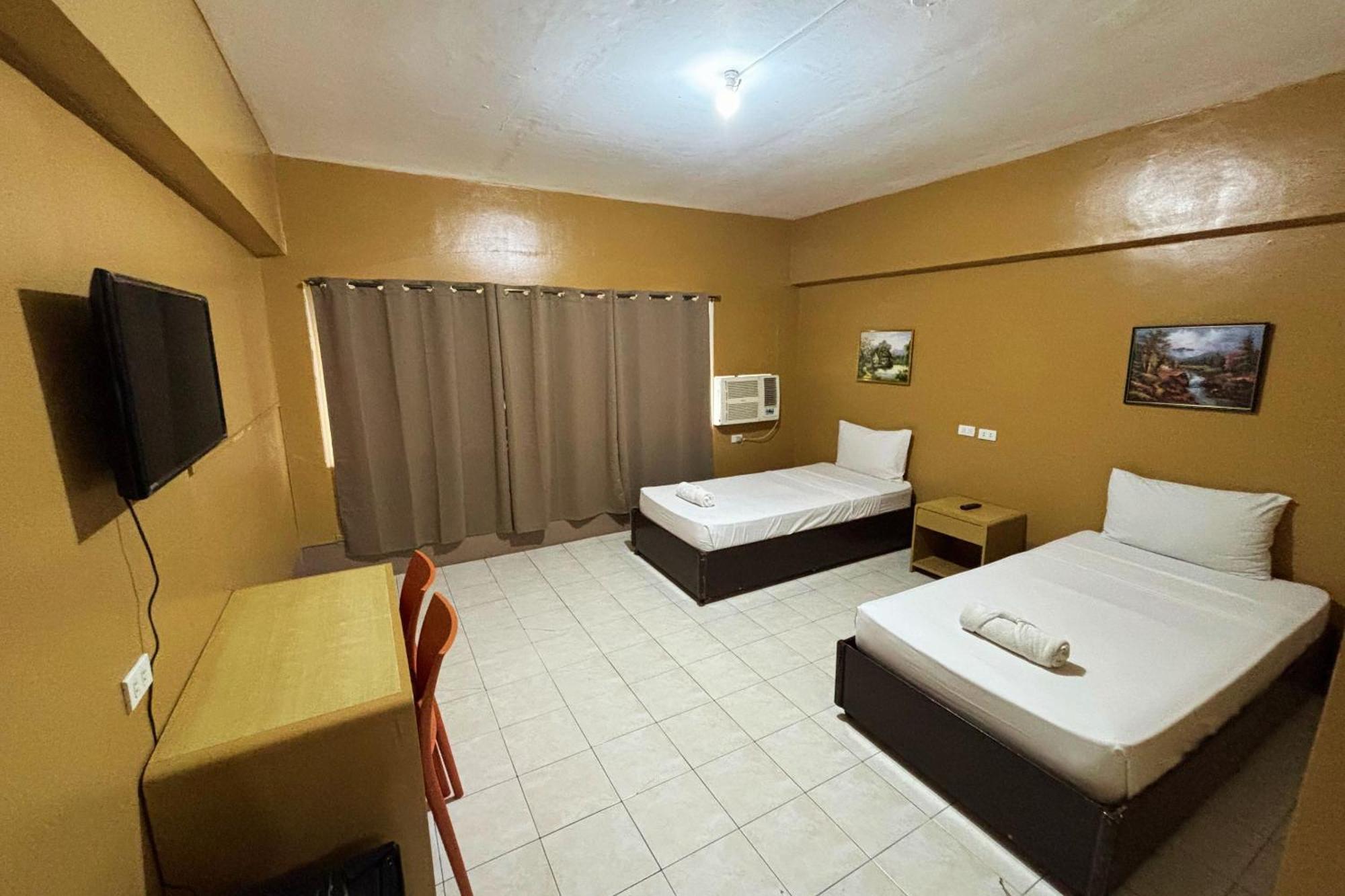 Dona Mercedes Cebu Exterior foto
