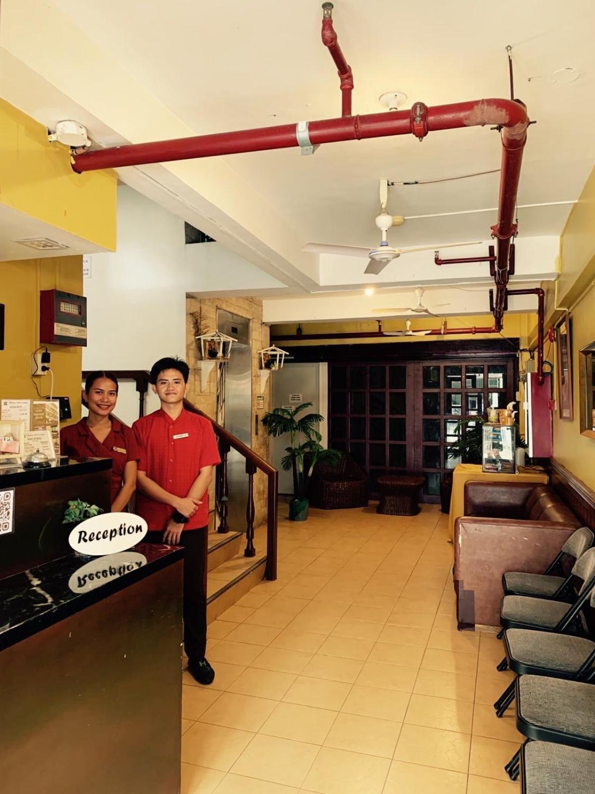 Dona Mercedes Cebu Exterior foto