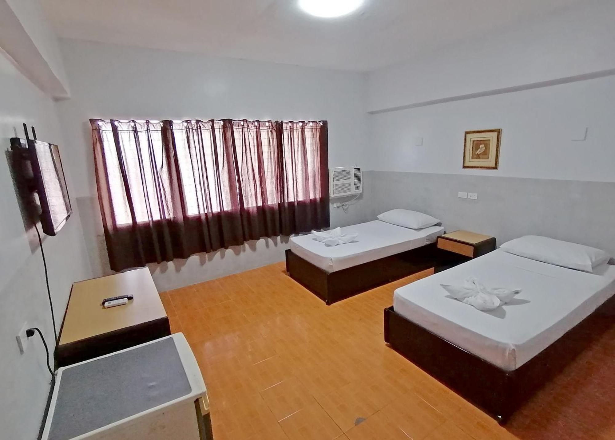 Dona Mercedes Cebu Exterior foto